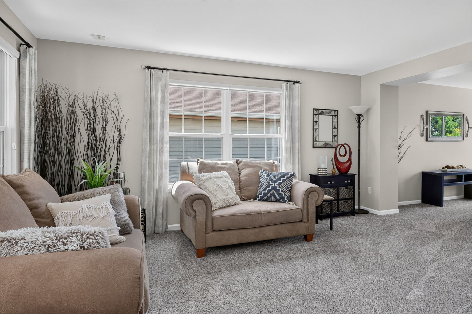 2441 Wydown Lane