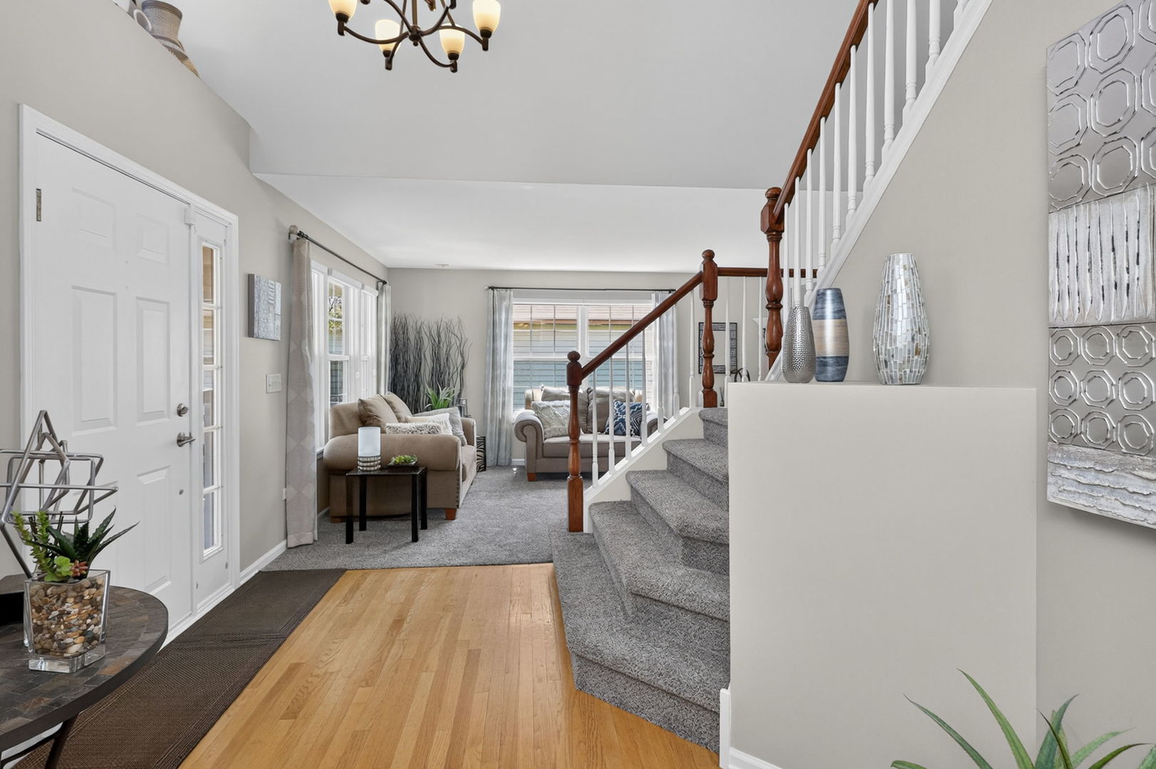 2441 Wydown Lane