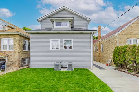 Tiny photo for 2336 Oak Park Avenue, Berwyn, IL 60402 (MLS # 12519286)