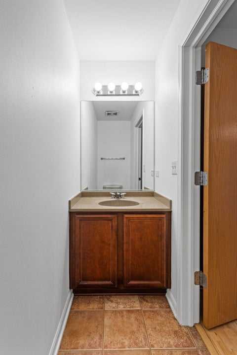 Tiny photo for 1250 S Indiana Avenue #704, Chicago, IL 60605 (MLS # 12688003)