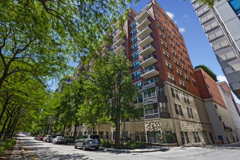 Tiny photo for 1250 S Indiana Avenue #704, Chicago, IL 60605 (MLS # 12688003)