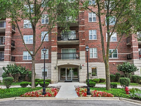 Photo of 410 W MAHOGANY Court #408, Palatine, IL 60067 (MLS # 12717439)