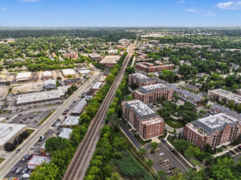 Tiny photo for 410 W MAHOGANY Court #408, Palatine, IL 60067 (MLS # 12717439)