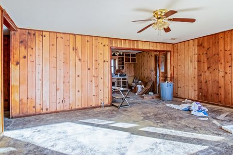 Tiny photo for 5827 E 3500s Road, St. Anne, IL 60964 (MLS # 12513875)