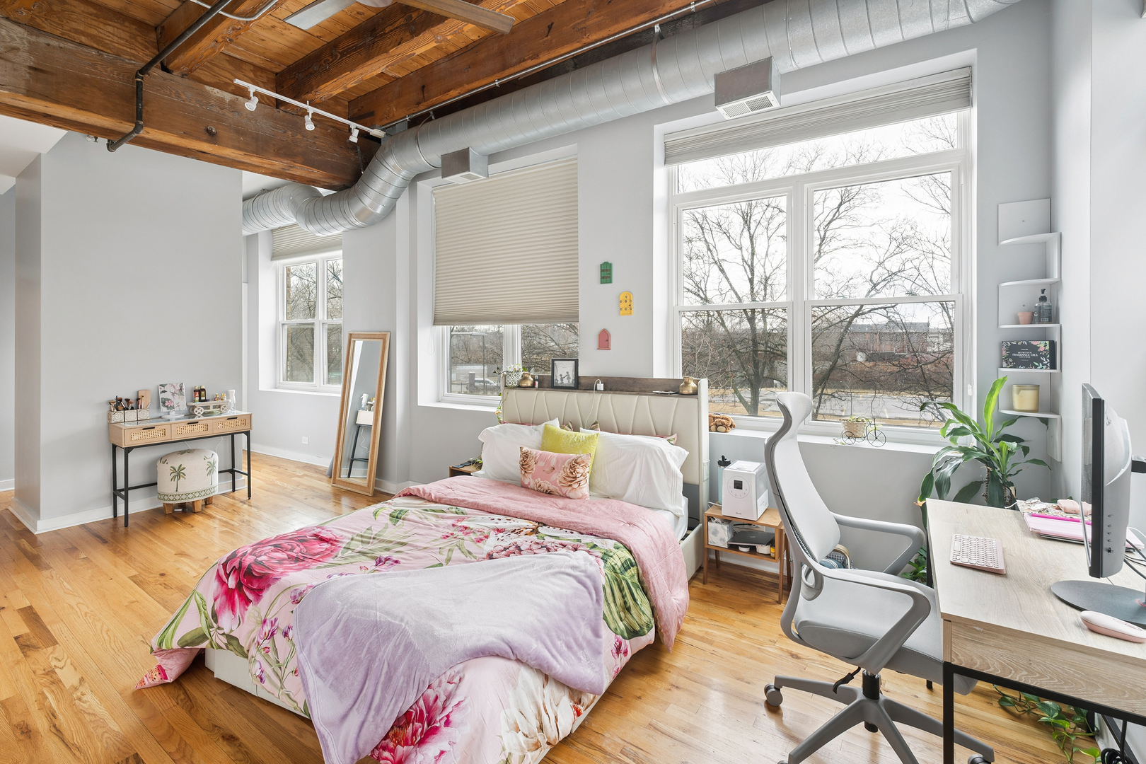 2221 N Lister Avenue 2H