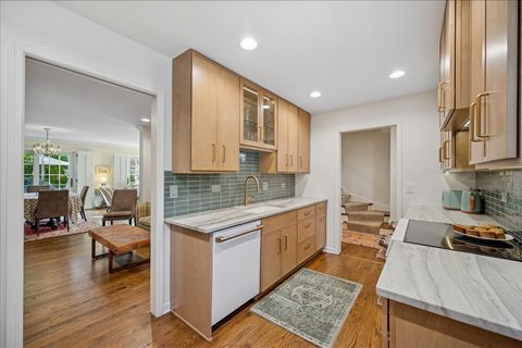 Tiny photo for 901 Westerfield Drive, Wilmette, IL 60091 (MLS # 12481851)