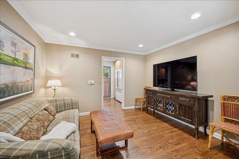 Tiny photo for 901 Westerfield Drive, Wilmette, IL 60091 (MLS # 12481851)