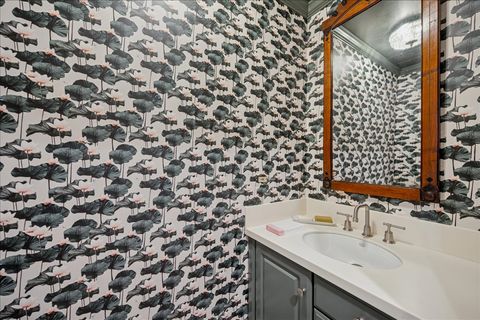 Tiny photo for 901 Westerfield Drive, Wilmette, IL 60091 (MLS # 12481851)