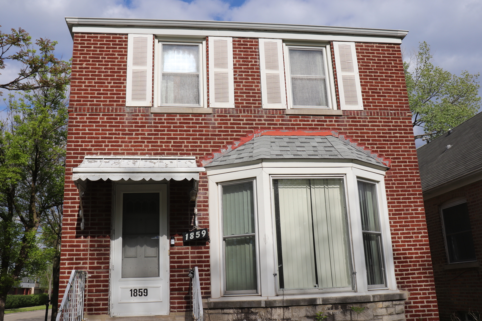 1859 N Nashville Avenue