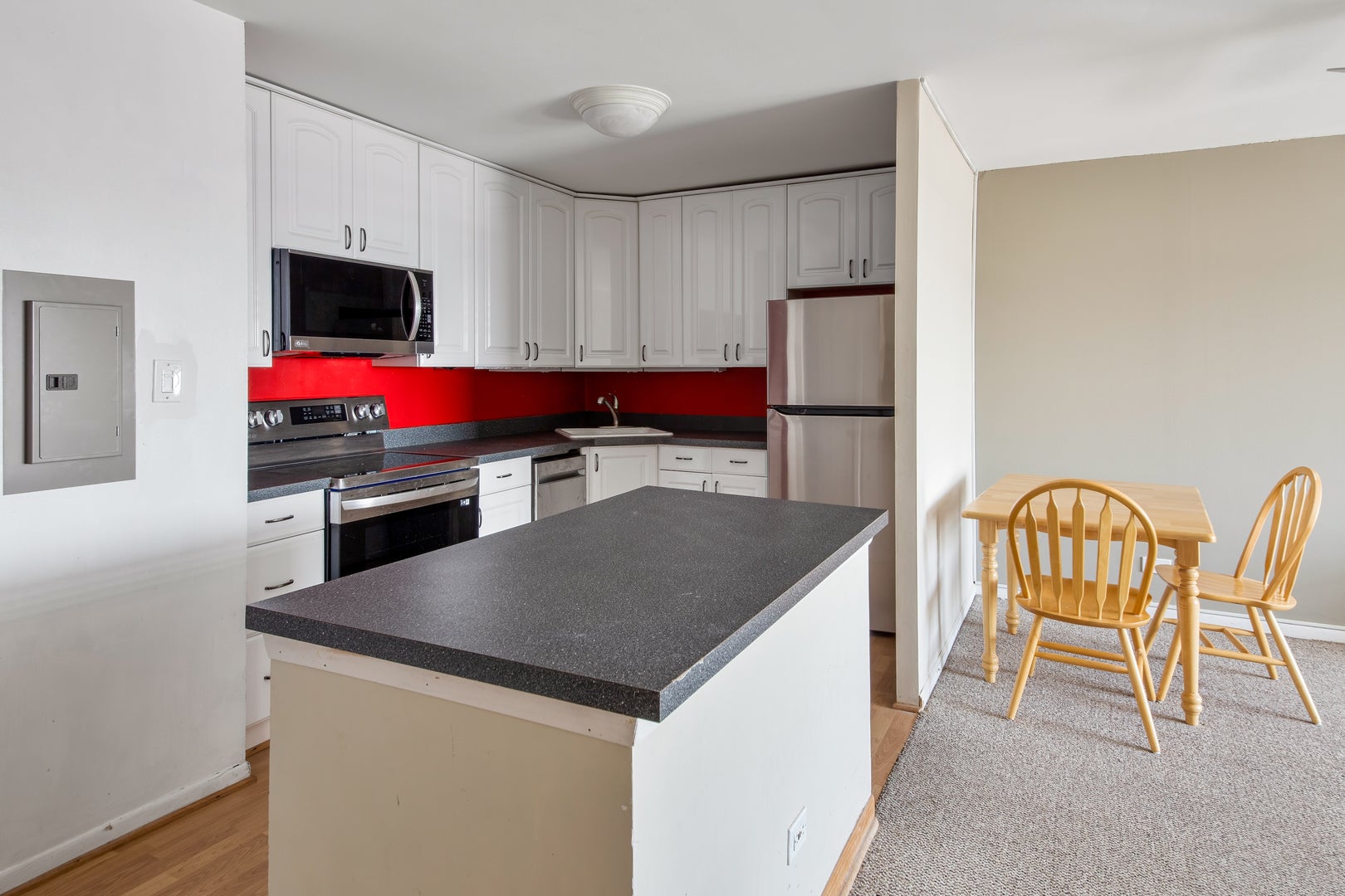 3930 N Pine Grove Avenue 2710