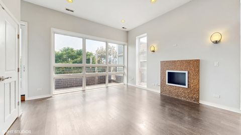 Tiny photo for 2712 N Artesian Avenue #3, Chicago, IL 60647 (MLS # 12373388)