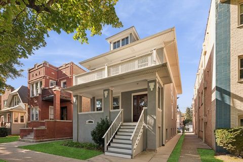 7252 N Bell Avenue Chicago IL 60645