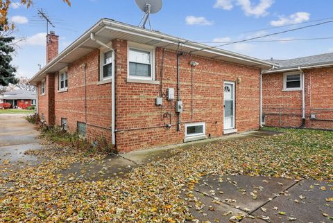 Tiny photo for 2832 W 100th Place, Evergreen Park, IL 60805 (MLS # 12524010)