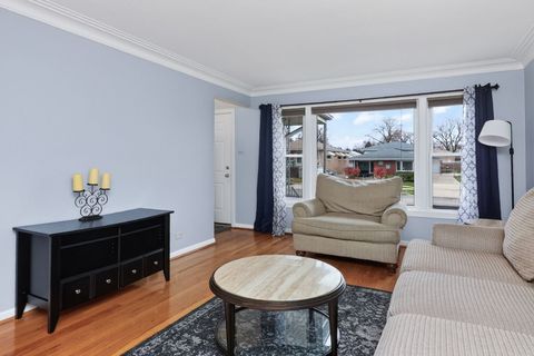 Tiny photo for 2832 W 100th Place, Evergreen Park, IL 60805 (MLS # 12524010)