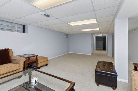 Tiny photo for 2832 W 100th Place, Evergreen Park, IL 60805 (MLS # 12524010)