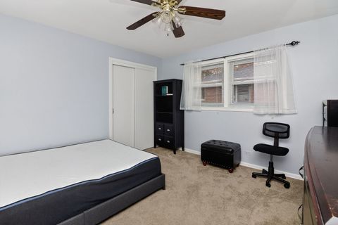 Tiny photo for 2832 W 100th Place, Evergreen Park, IL 60805 (MLS # 12524010)