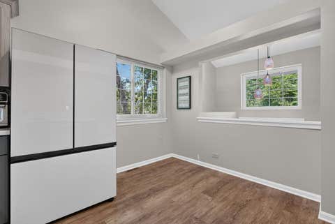 Tiny photo for 320 Fieldstone Court #320, Bolingbrook, IL 60440 (MLS # 12721516)