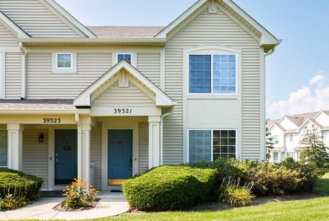 Tiny photo for 39321 N Melbourne Court, Beach Park, IL 60083 (MLS # 12663502)