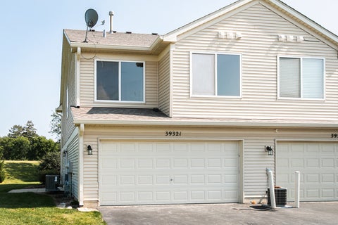 Tiny photo for 39321 N Melbourne Court, Beach Park, IL 60083 (MLS # 12663502)