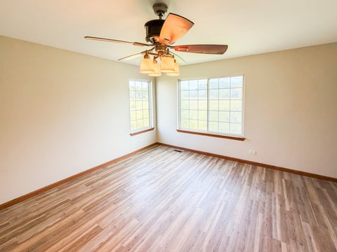 Tiny photo for 39321 N Melbourne Court, Beach Park, IL 60083 (MLS # 12663502)