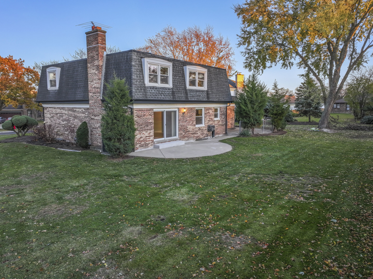 Palatine, Illinois 60067, United States, 4 Bedrooms Bedrooms, ,4 BathroomsBathrooms,Residential,Active,243043