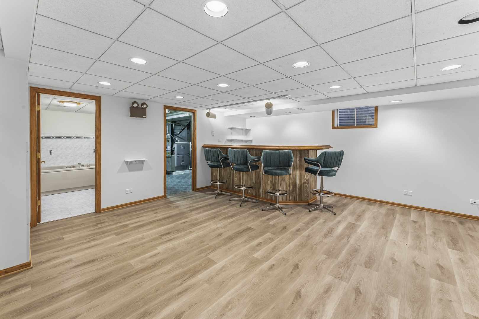 Palatine, Illinois 60067, United States, 4 Bedrooms Bedrooms, ,4 BathroomsBathrooms,Residential,Active,243043