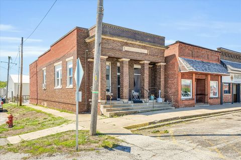 121 S East Avenue Ogden IL 61859