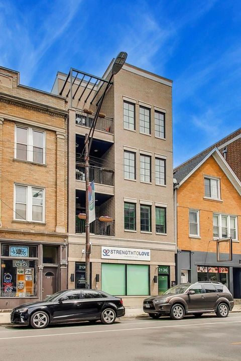 Photo of 2136 W Belmont Avenue #PH, Chicago, IL 60618 (MLS # 12679699)