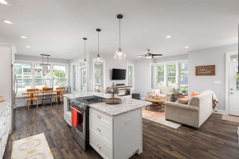 Tiny photo for 12 Great Loop, Ottawa, IL 61350 (MLS # 12433049)