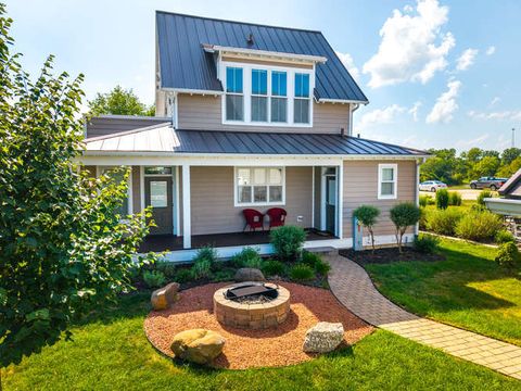 Tiny photo for 12 Great Loop, Ottawa, IL 61350 (MLS # 12433049)