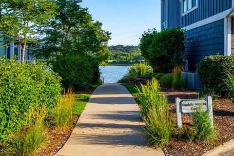 Tiny photo for 12 Great Loop, Ottawa, IL 61350 (MLS # 12433049)