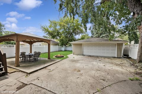 Tiny photo for 3206 Highland Avenue, Berwyn, IL 60402 (MLS # 12442480)