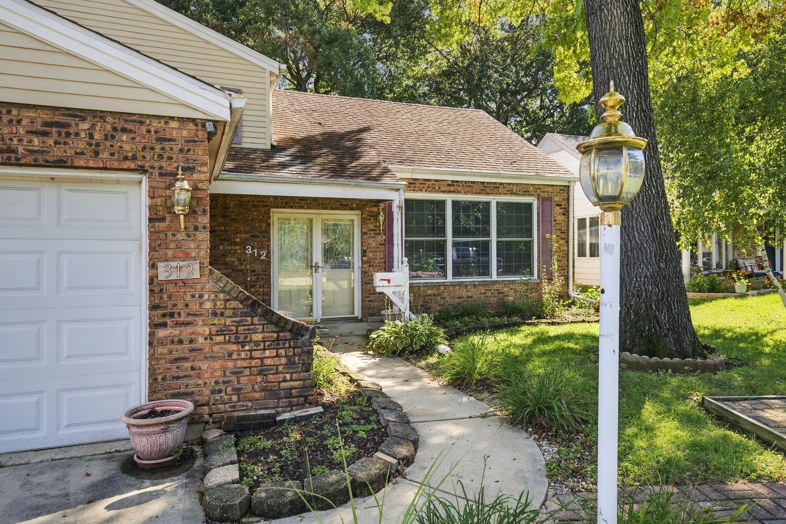 312 Earl Avenue