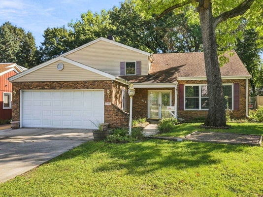 312 EARL AVE, JOLIET, IL 60436 - Image 909793acd9d750bfbf3d5eaa4e146d34/2006485462