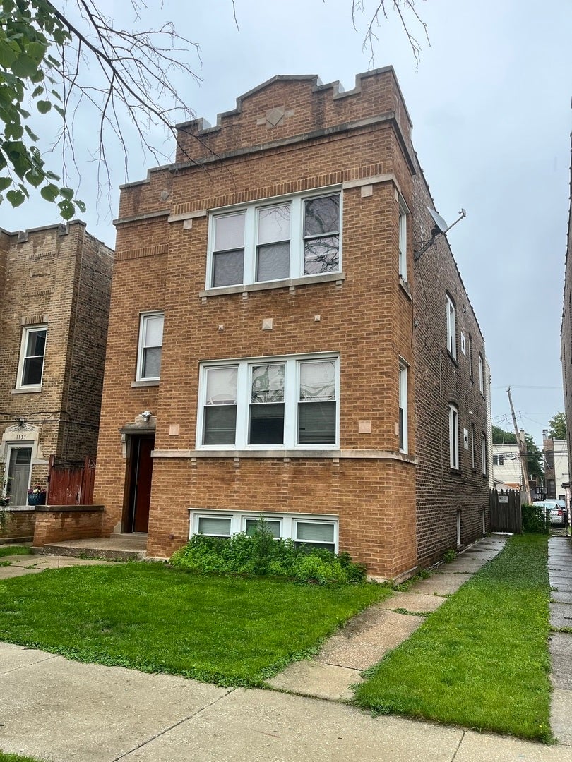 1141 S Mayfield Avenue