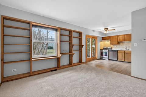 Tiny photo for 1030 Perry Drive, Algonquin, IL 60102 (MLS # 12602963)
