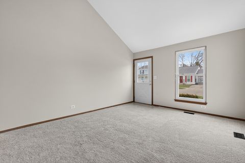 Tiny photo for 1030 Perry Drive, Algonquin, IL 60102 (MLS # 12602963)