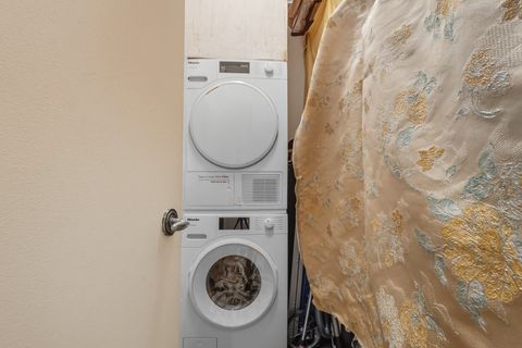 Tiny photo for 1000 N Lake Shore Plaza #13A, Chicago, IL 60611 (MLS # 12483423)