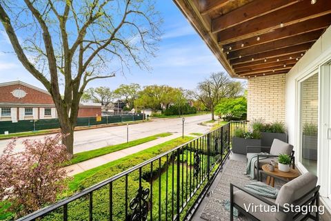 Tiny photo for 701 Ridge Road #2A, Wilmette, IL 60091 (MLS # 12625463)