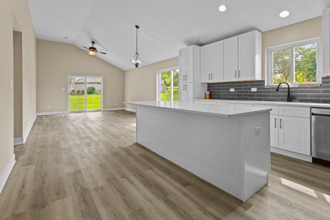 Tiny photo for 410 E Butler Avenue, Grant Park, IL 60940 (MLS # 12770636)