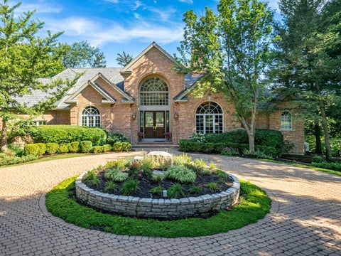 Photo of 5 Hillburn Court, North Barrington, IL 60010 (MLS # 12794289)