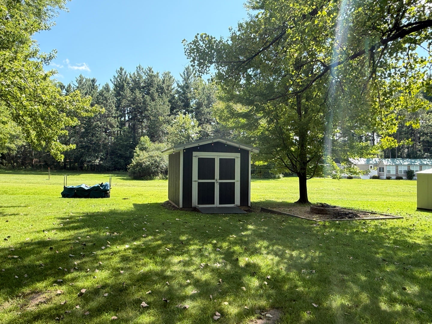 15-35 Woodhaven Lakes