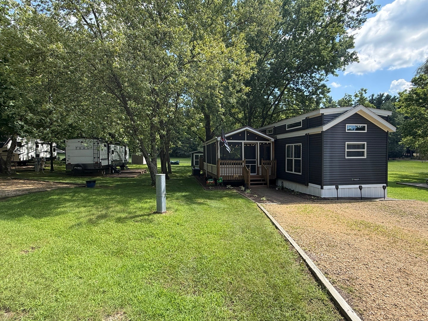 15-35 Woodhaven Lakes