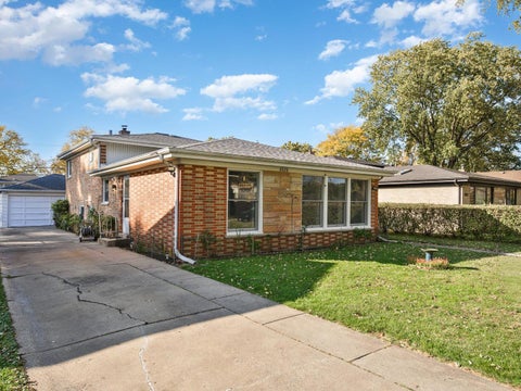Photo of 8026 N CENTRAL Avenue, Morton Grove, IL 60053 (MLS # 12798126)