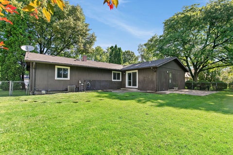 Tiny photo for 85 Sherbon Lane, Crystal Lake, IL 60014 (MLS # 12709624)