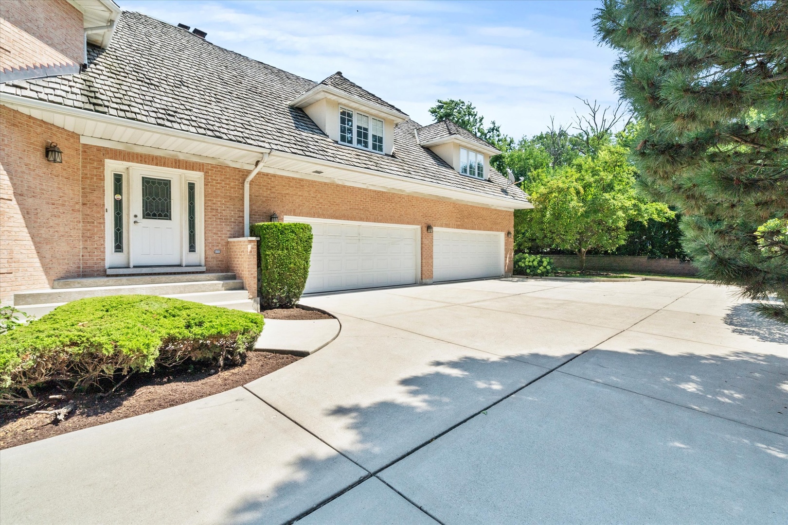 911 Red Fox Lane