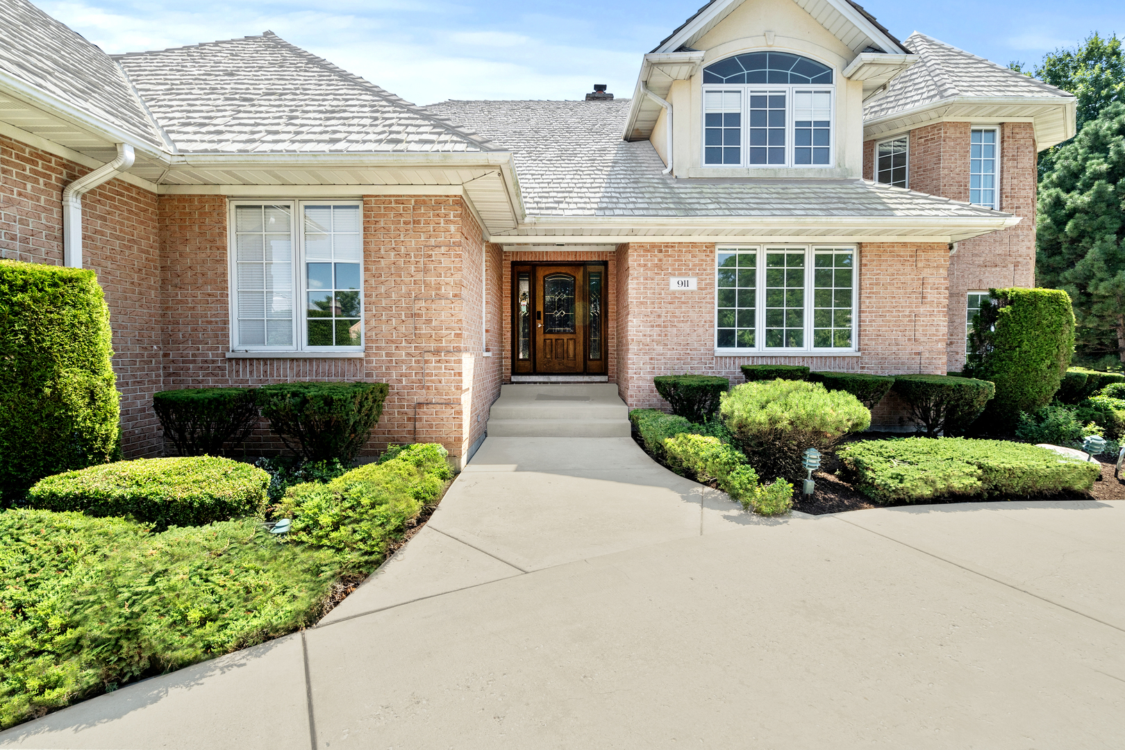 911 Red Fox Lane