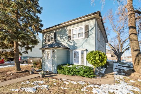 7000 W 74th Street W Chicago IL 60638