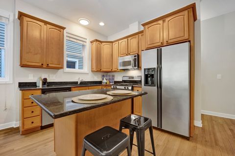 Tiny photo for 6025 N Ridge Avenue #1W, Chicago, IL 60660 (MLS # 12477745)