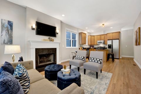 Tiny photo for 6025 N Ridge Avenue #1W, Chicago, IL 60660 (MLS # 12477745)